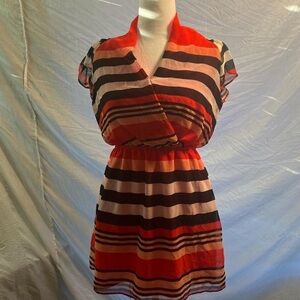 Cute Vintage Romper pockets! V-neck w/snap enclosure and sheer cap sleeves-XS